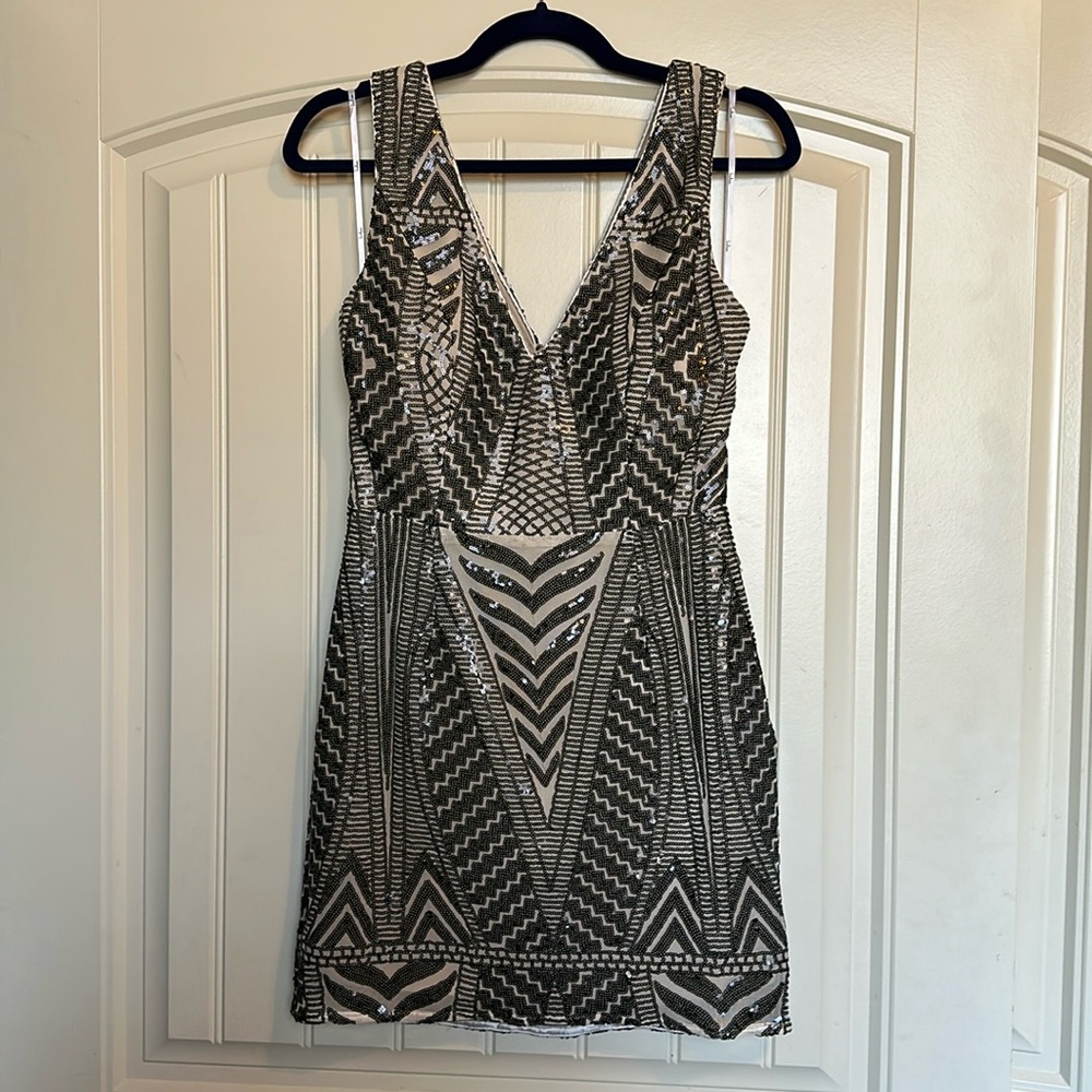 Lulus PARTY LIKE ME Black and Light Nude Dress size Med